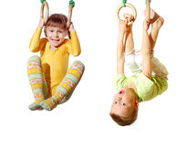 children-playing-exercising-gymnastic-rings-29480371[1]